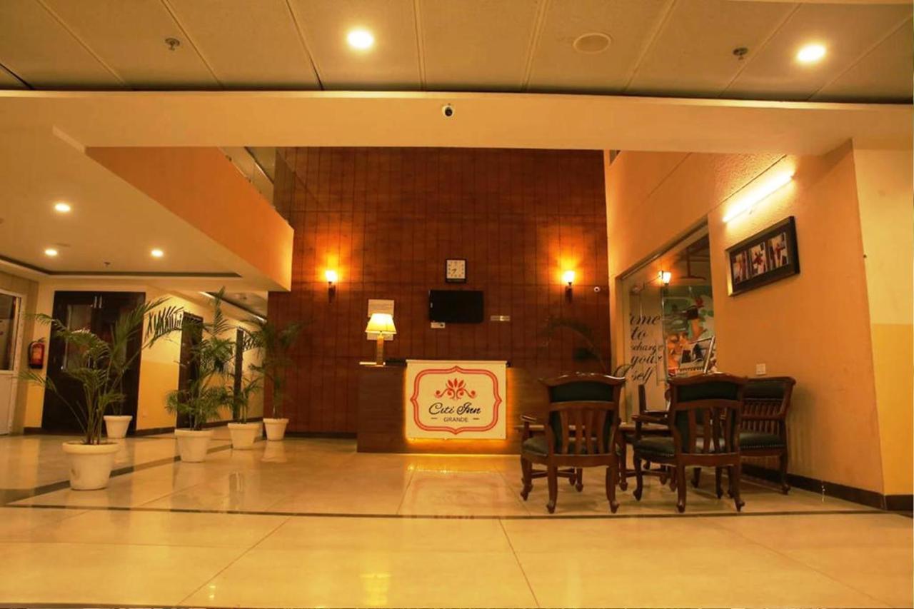 Hotel Citi Inn Grande Zirakpur Kültér fotó