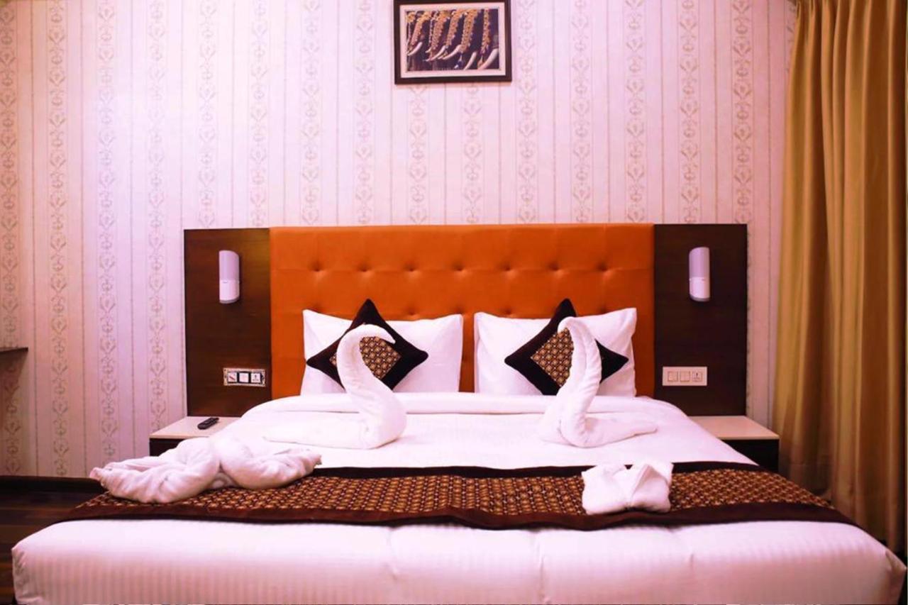 Hotel Citi Inn Grande Zirakpur Kültér fotó